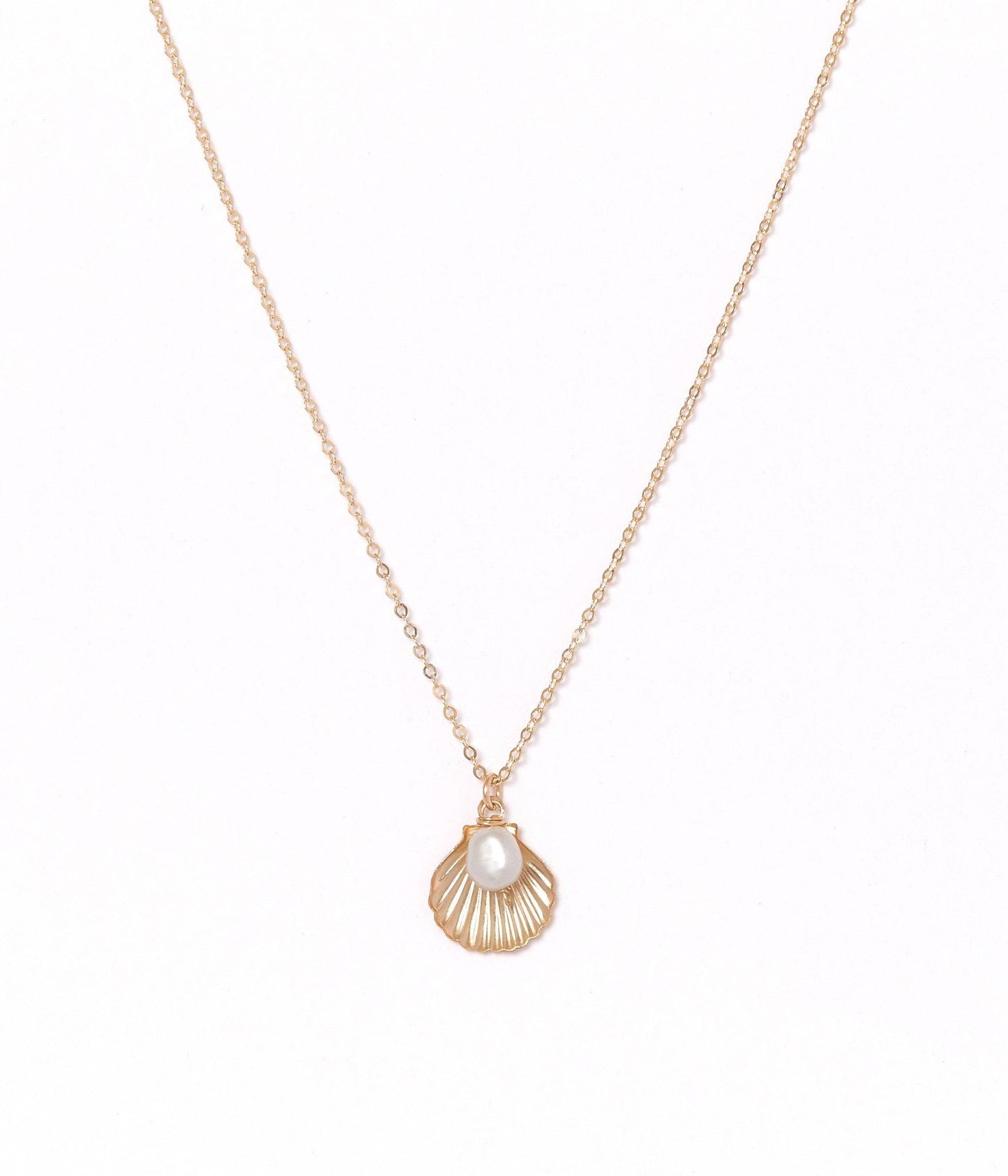 Belle Necklace