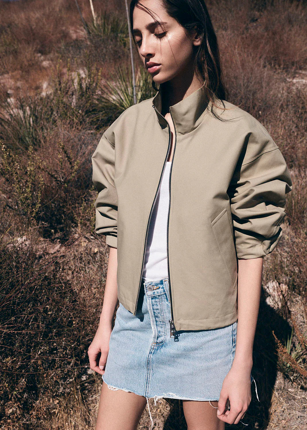 V Waist Mini Skirt in Force