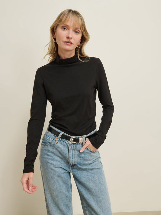 Rene Luxe Turtleneck in Jet Black