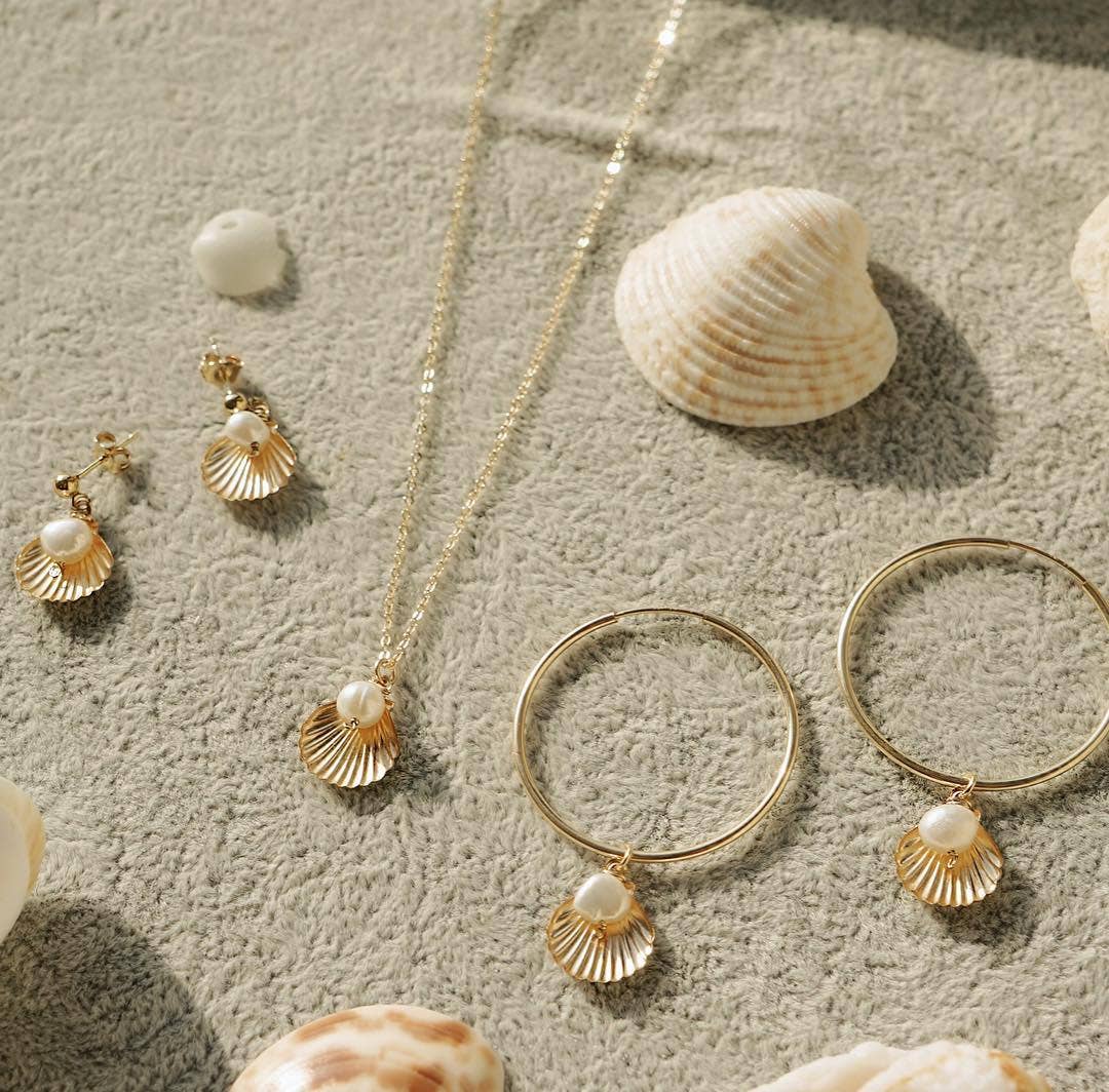 Belle Necklace